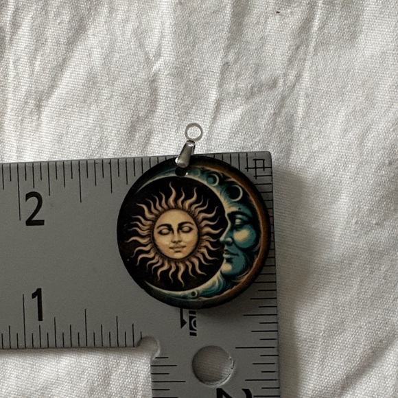 Sun and moon earrings - Picture 6 of 6